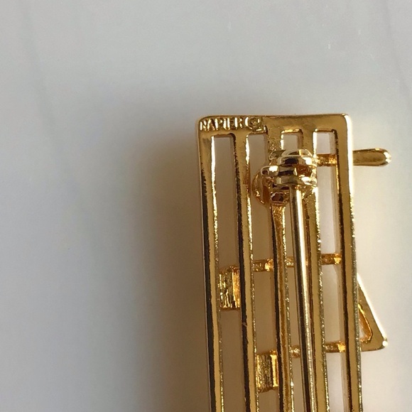 Vintage Napier Signed Gold Tone Treble Clef Brooch - Picture 3 of 3